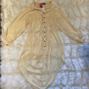 Boohoo Cream Long Sleeve Top. Puffy Sleeves.